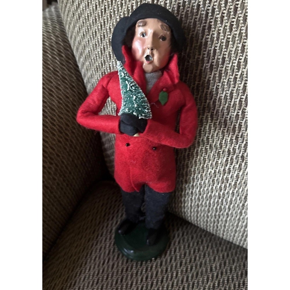 Byers Choice Man In Red Coat with Christmas Tree Vintage 1991 Caroler Collection